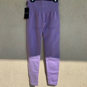 NVGTN Lilac Seamless Leggings